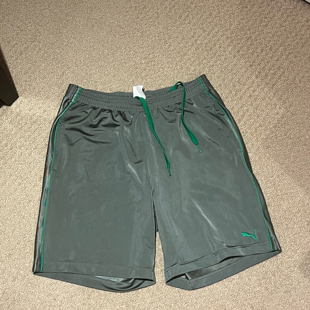 PUMA SHORTS
